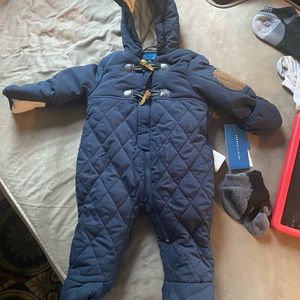 Infant snow suit 6/9 months
